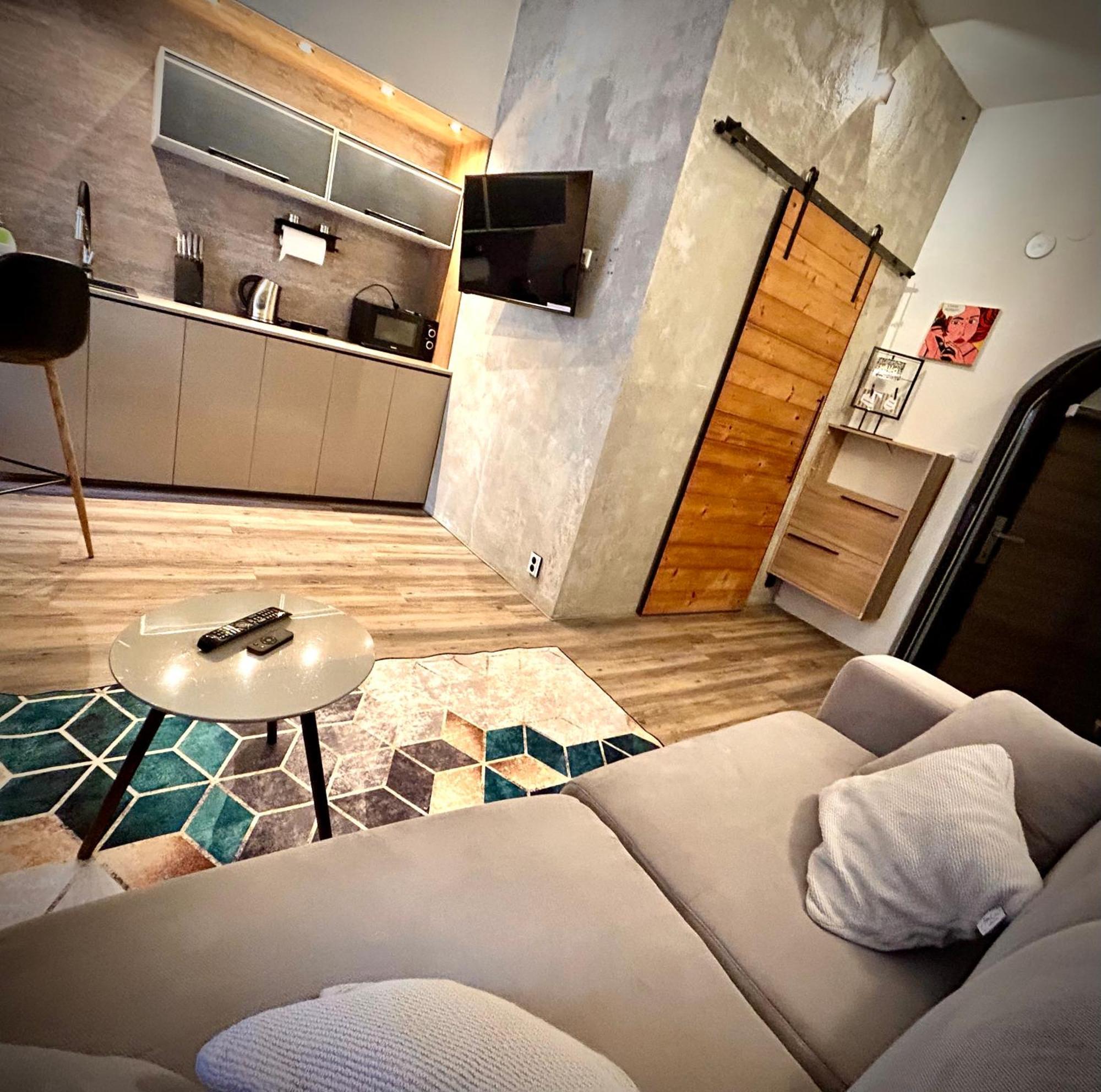 K&h Apartment Jihlava